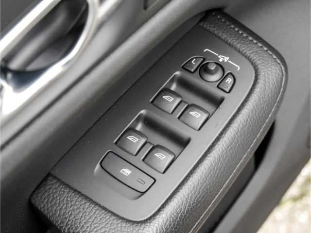 Volvo  Inscription Plug-In Hybrid AWD T6 StandHZG Navi Leder digitales Cockpit