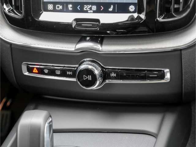 Volvo  Plus Bright AWD B4 Diesel EU6d Allrad StandHZG digitales Cockpit Memory Sitze So
