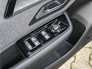 Citroen  Feel Pack PureTech 130 Navi Apple CarPlay Android Auto 2-Zonen-Klimaautom digita